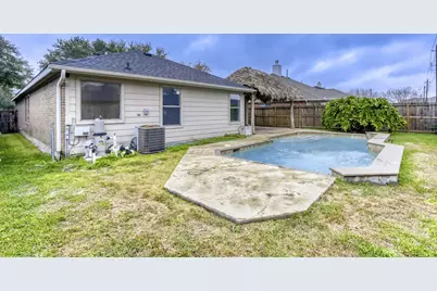 16919 Canyon Springs Lane, Friendswood, TX 77546 - Photo 13