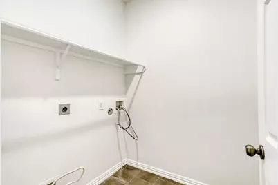 16919 Canyon Springs Lane, Friendswood, TX 77546 - Photo 9