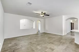 16919 Canyon Springs Ln, Friendswood, TX 77546 - Photo 11