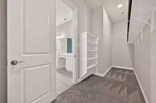 9 W Oaks Dr, Houston, TX 77058 - Photo 33