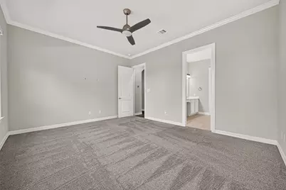 9 W Oaks Drive, Houston, TX 77058 - Photo 27