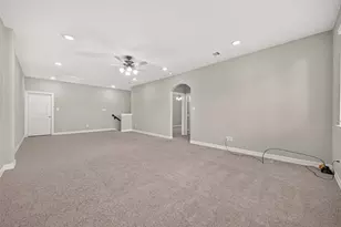 9 W Oaks Dr, Houston, TX 77058 - Photo 13