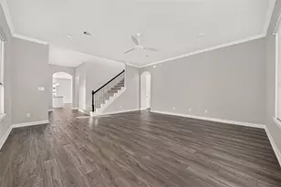 9 W Oaks Dr, Houston, TX 77058 - Photo 13