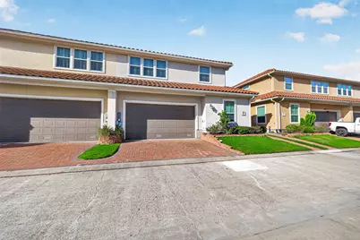 9 W Oaks Drive, Houston, TX 77058 - Photo 5
