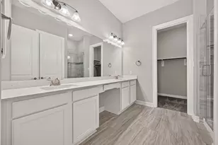 9 W Oaks Dr, Houston, TX 77058 - Photo 29