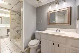 2110 Wilcrest Dr, Houston, TX 77042 - Photo 27