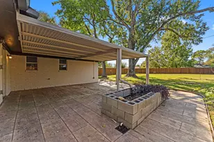 4135 Hill Oak Dr, Houston, TX 77092 - Photo 25