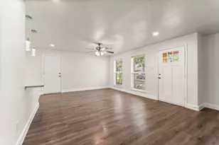 4135 Hill Oak Dr, Houston, TX 77092 - Photo 5