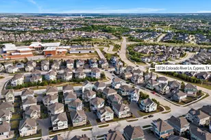 18726 Colorado River Ln, Cypress, TX 77433 - Photo 7