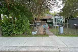 1818 San Carlos St, San Antonio, TX 78207 - Photo 23
