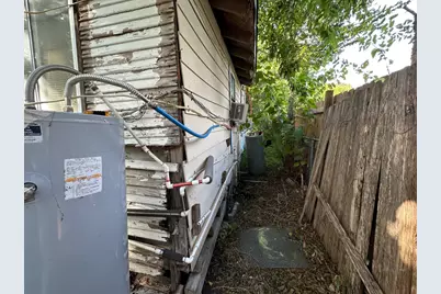 1818 San Carlos Street, San Antonio, TX 78207 - Photo 27