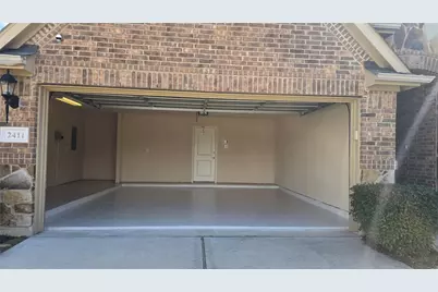 2411 Linden Bluff Court, Sugar Land, TX 77479 - Photo 3