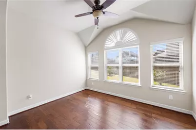 2411 Linden Bluff Court, Sugar Land, TX 77479 - Photo 11