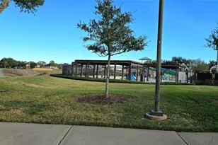 2411 Linden Bluff Ct, Sugar Land, TX 77479 - Photo 41