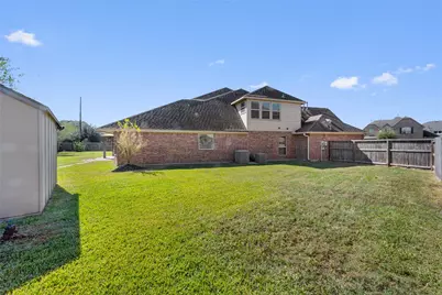 2411 Linden Bluff Court, Sugar Land, TX 77479 - Photo 37