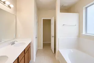 2005 Creek Run Dr, Pearland, TX 77584 - Photo 11