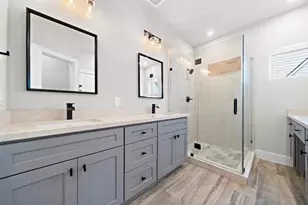 230 W 28th St, Houston, TX 77008 - Photo 5