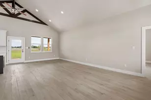 4378 Collton Ln, Franklin, TX 77856 - Photo 9