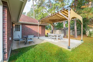 46 S Wynnoak Cir, The Woodlands, TX 77382 - Photo 1