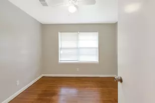 4319 Howcher St, Houston, TX 77047 - Photo 5