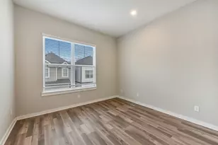 6707 Parker Oaks Ln, Houston, TX 77076 - Photo 21