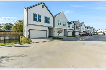 6707 Parker Oaks Lane, Houston, TX 77076 - Photo 3