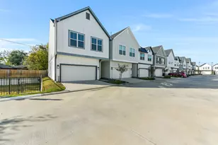 6707 Parker Oaks Ln, Houston, TX 77076 - Photo 3