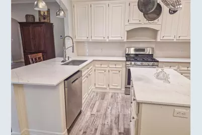 108 Audubon Woods Drive, Richwood, TX 77531 - Photo 5