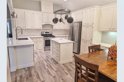 108 Audubon Woods Drive, Richwood, TX 77531 - Photo 3