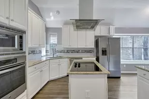 95 N Crossed Birch Pl, The Woodlands, TX 77381 - Photo 13