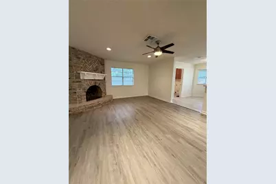 5422 Winding Way Drive, Houston, TX 77091 - Photo 5