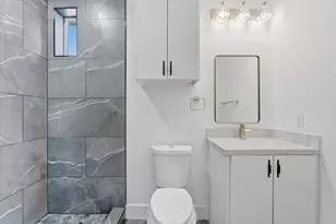 214 S Y St, La Porte, TX 77571 - Photo 9