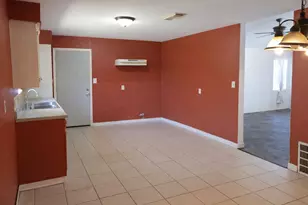 330 Cedar Dr, Hitchcock, TX 77563 - Photo 9