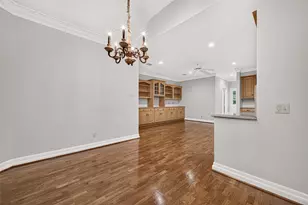 919 Ivy Pkwy Dr, Houston, TX 77077 - Photo 9