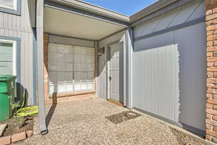 5902 Arncliffe Dr, Houston, TX 77088 - Photo 3