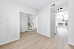 4718 Sunshine Dr, Sugar Land, TX 77479 - Photo 11
