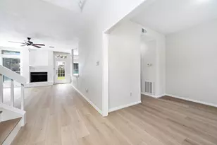 4718 Sunshine Dr, Sugar Land, TX 77479 - Photo 9