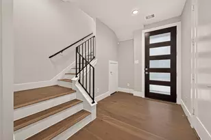 838 Fisher St, Houston, TX 77018 - Photo 3