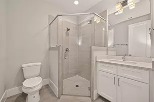 838 Fisher St, Houston, TX 77018 - Photo 5