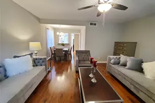 5206 Arboles Dr, Houston, TX 77035 - Photo 3