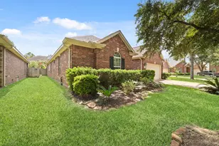 7023 Kendall Lake Ct, Richmond, TX 77407 - Photo 3