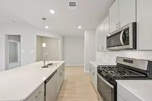 29015 Farmhouse Ests Dr, Waller, TX 77484 - Photo 9