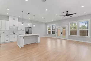 6480 T C Jester Blvd, Houston, TX 77007 - Photo 19