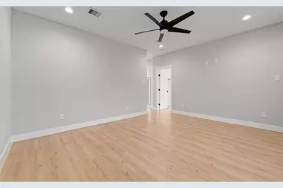 6480 Tc Jester Boulevard, Houston, TX 77007 - Photo 7