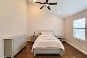 1424 Wilson St, Houston, TX 77019 - Photo 35