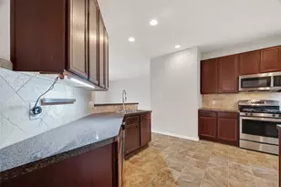 8134 Pastel Dawn Trace Trace, Houston, TX 77049 - Photo 11