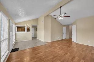 2058 Feather Ridge Dr, Missouri City, TX 77489 - Photo 9
