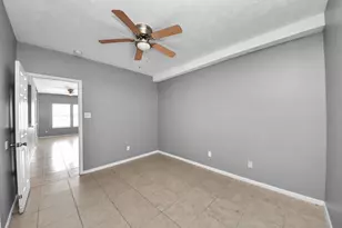 8126 Jutland Rd, Houston, TX 77033 - Photo 25