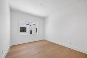 729 W 21st St, Houston, TX 77008 - Photo 31