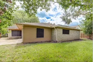 10727 Sagewillow Ln, Houston, TX 77089 - Photo 7